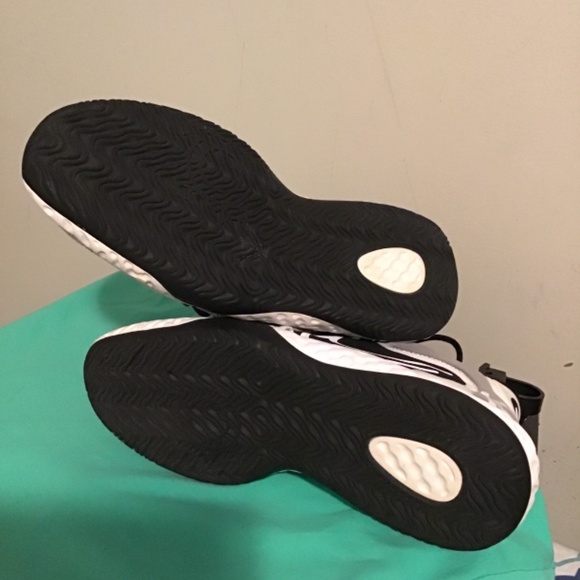 😎Nike’s Kelvin Durant size 3.5Y, new condition, see photos, immaculate sneakers - Picture 7 of 7